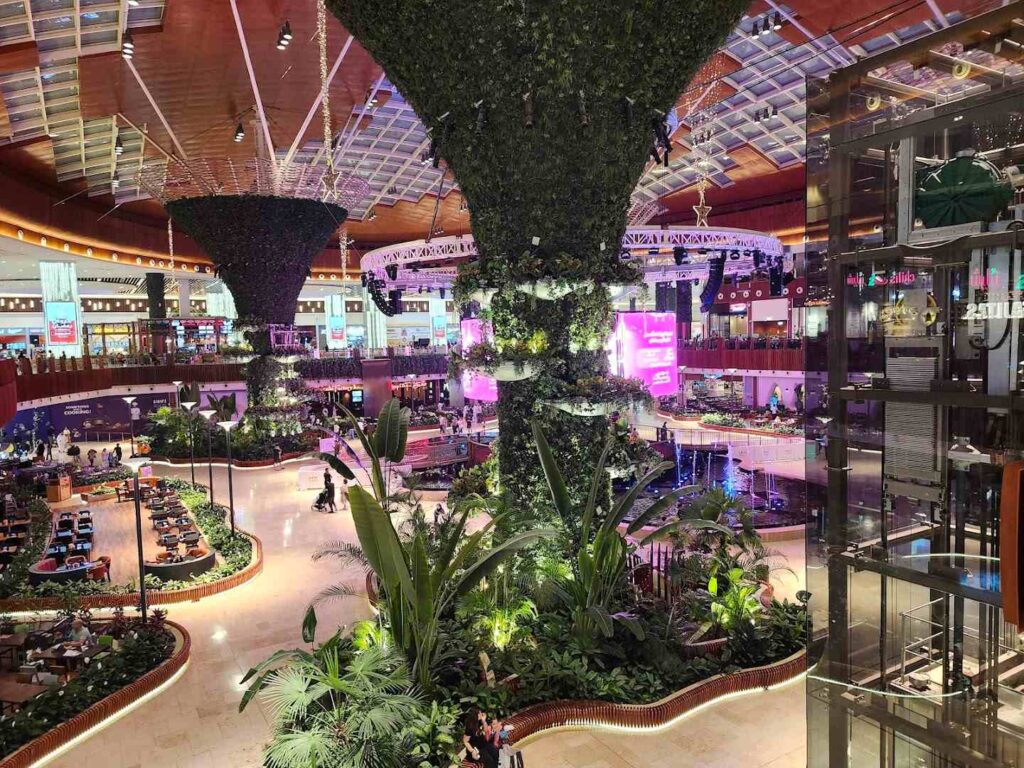 Mall Of Qatar Big Open Space